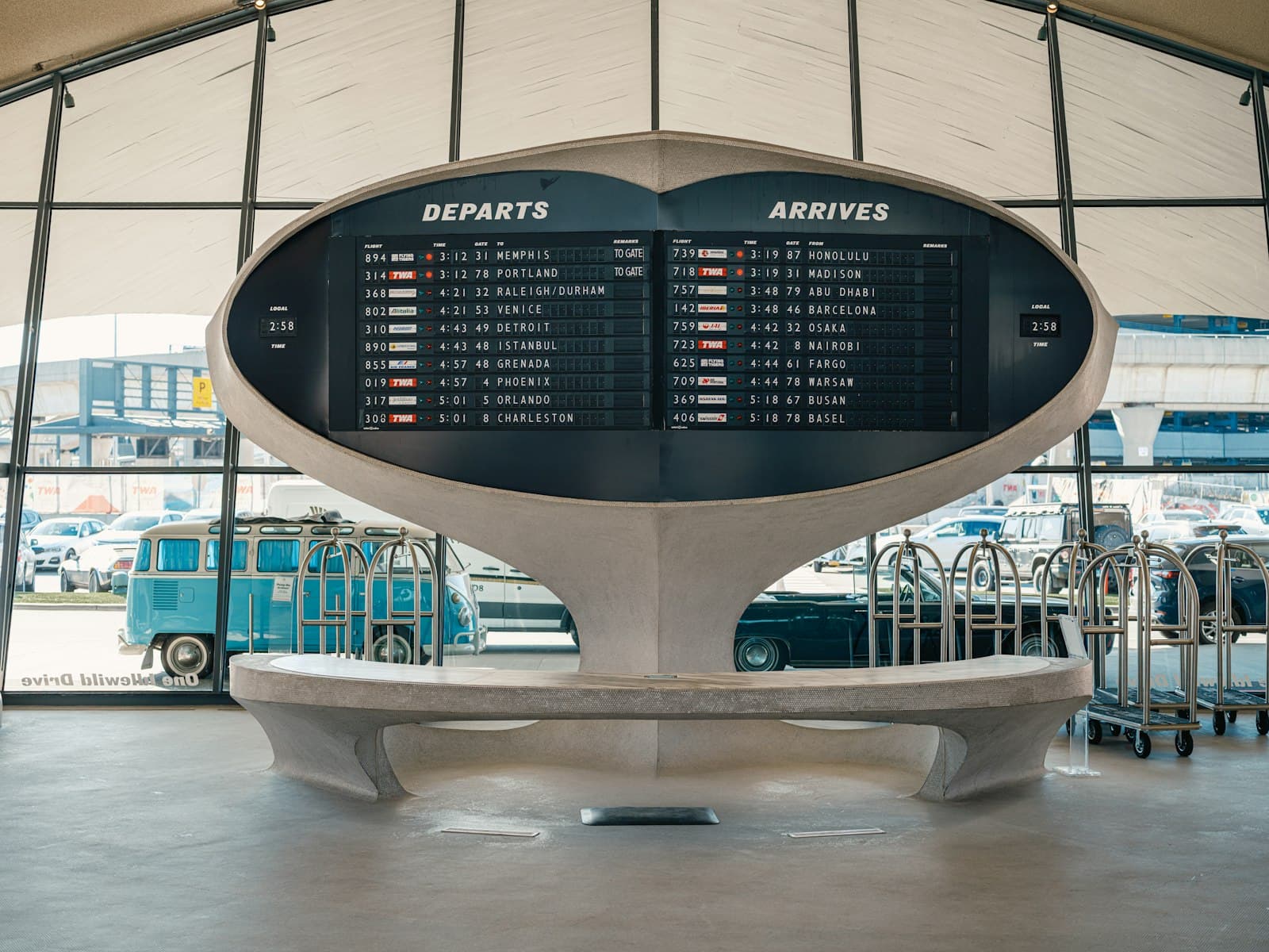 ביטלו לי טיסה 2026 — איך תובעים פיצוי לפי חוק טיבי ו-EU261